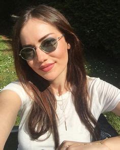  La Tournée Electrique de Fahriye Evcen: Quand la Diva Turque Fait Briller Paris !